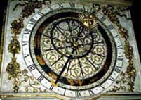 A_023_LyonClock.jpg - 32721 Bytes