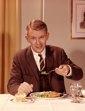 60s man at dinner