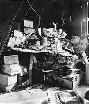 Alexander Calder's extremely messy Desk
