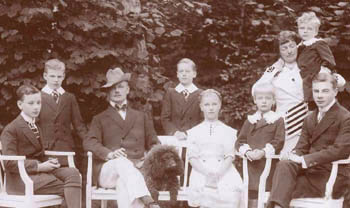 A black and white photograph of a large Austrian family