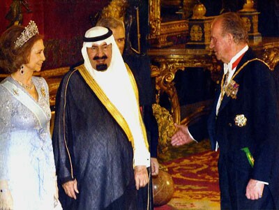King Juan Carlos greets Muslim Abullah