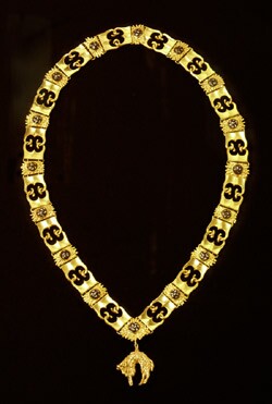 Neck chain of the Golden Fleece