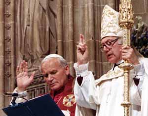 JPII and Robert Runcie give a blessing together