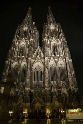 The Cathedral of Cologne at night