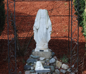 statue in Massachusettes