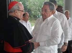 Cardinal Ortega greets Raul Castro