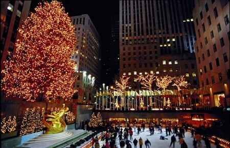 A large Christmas tree in New York