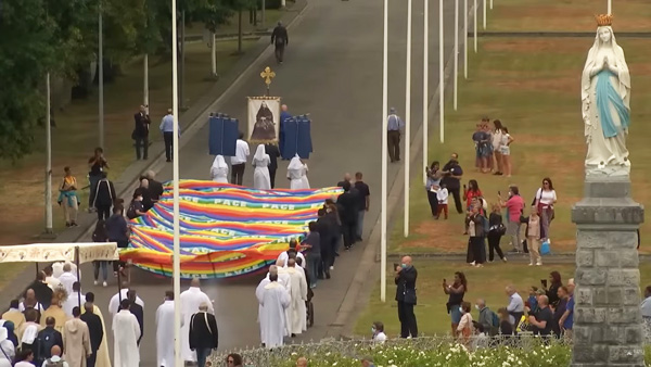 Lourdes Eucharistic Procession - Rainbow 1