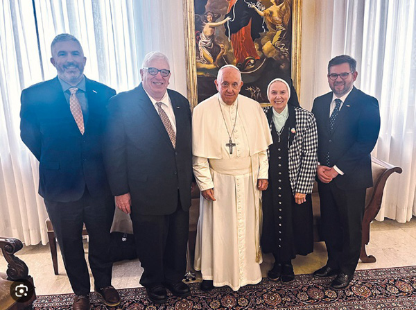 Francis receives New Ways Ministry leaders