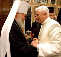 Russian patriarch Kirill meets with Benedict XVI