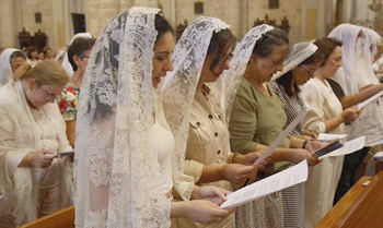 Consecrated virgins making vows