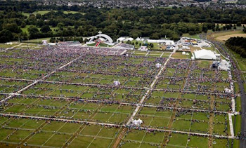 empty stands for papal mass ireland