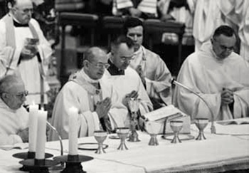 Paul VI saying the first New Mass