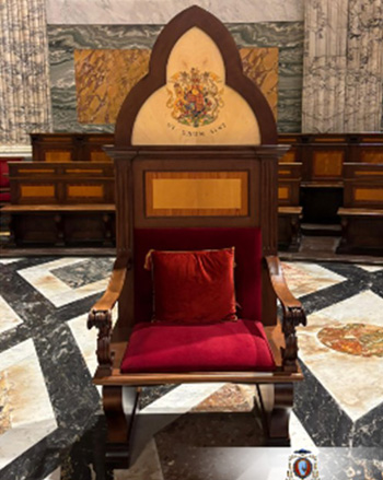 Throne for Charles 2
