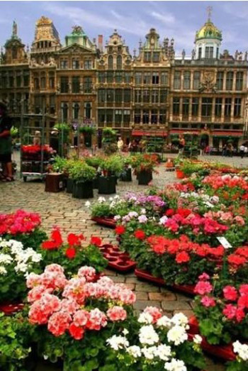 grand place flower market