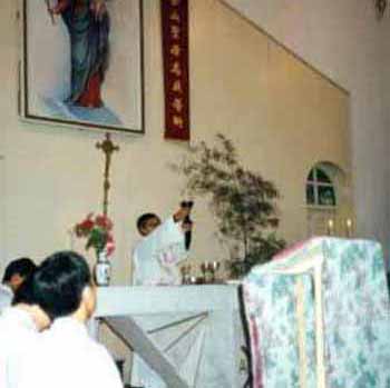 Cardinal zen offering his first novus ordo Mass in China